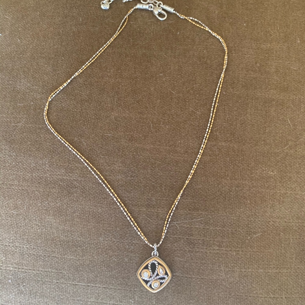 Brighton Beautiful two toned necklace